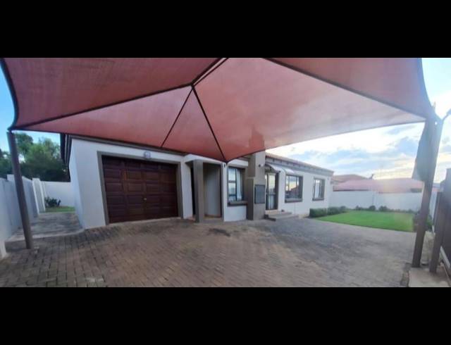 3 BEDROOM PROPERTY TO RENT IN LYDENBURG RURAL